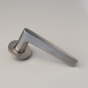 Wedge lever on round rose