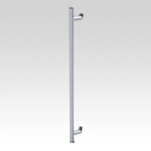 Offset pillared pull handle